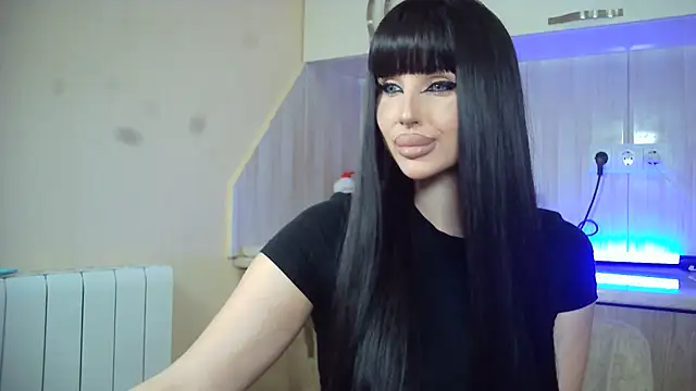 Snapshot of Lady_Joli chatting on July 22, 2026, 3:26 pm Lady Joli online show from July 22, 2026, 3:26 pm