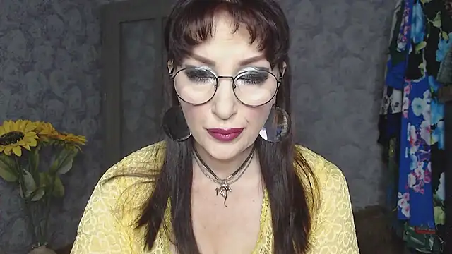 Aziza1 online show from August 3, 2026, 3:27 pm