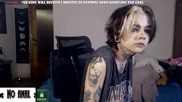 Dark  Elf online show from August 3, 2026, 9:18 pm