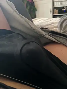 Snapshot of frechsein chatting on December 6, 2024, 12:49 pm frechsein online show from December 6, 2024, 12:49 pm