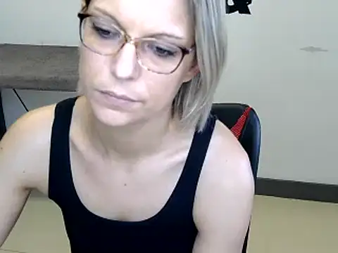 alixfeeling online show from December 6, 2024, 1:55 pm