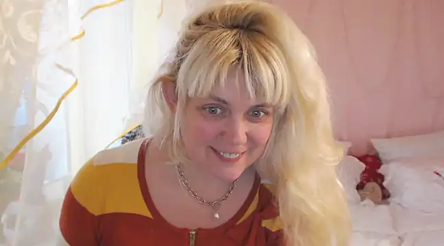 SunnySylvia online show from December 29, 2024, 8:00 am