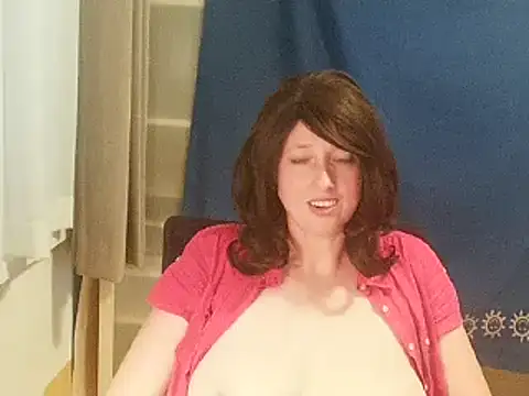 hotdestany online show from January 9, 2025, 2:40 pm