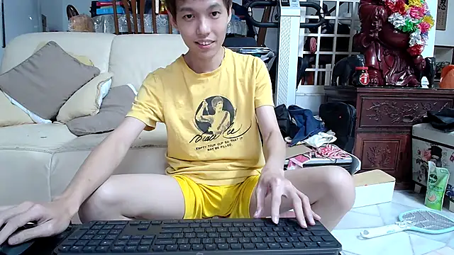 andrewooi online show from March 10, 2025, 1:32 pm