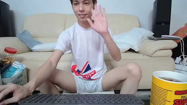andrewooi online show from May 3, 2026, 11:38 am