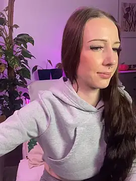 Trixie-Tainted online show from December 3, 2024, 5:55 pm