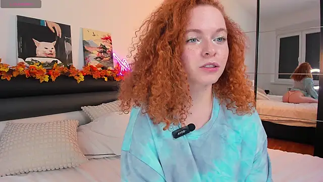 YammyPie online show from October 2, 2025, 5:42 pm