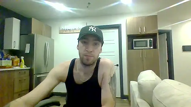 jijicool1 online show from December 22, 2025, 11:35 pm