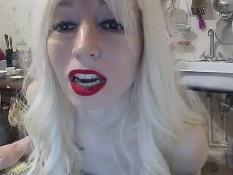 Snapshot of mimimi28 chatting on December 5, 2024, 6:55 pm mimimi28 online show from December 5, 2024, 6:55 pm