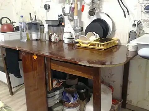 Snapshot of mimimi28 chatting on February 24, 2025, 7:30 pm mimimi28 online show from February 24, 2025, 7:30 pm