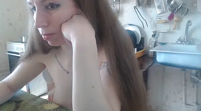 Snapshot of mimimi28 chatting on March 20, 2025, 5:02 am mimimi28 online show from March 20, 2025, 5:02 am