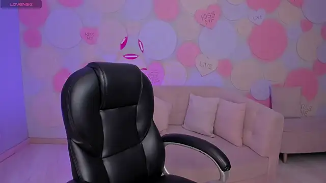 MorganHicks online show from January 7, 2025, 7:59 pm