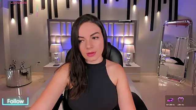 MorganHicks online show from December 3, 2025, 7:23 pm