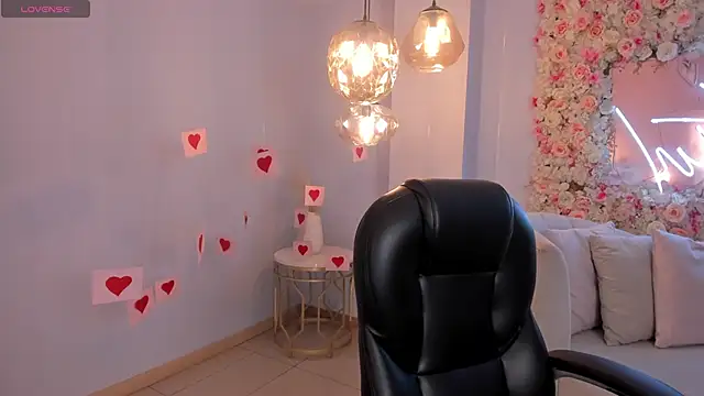 Snapshot of MorganHicks chatting on February 14, 2026, 7:43 pm MorganHicks online show from February 14, 2026, 7:43 pm