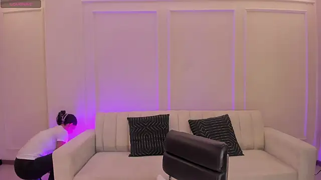 Snapshot of MorganHicks chatting on March 13, 2026, 7:31 pm MorganHicks online show from March 13, 2026, 7:31 pm