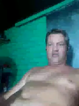 Snapshot of Alvaro2017 chatting on February 23, 2025, 5:45 am Alvaro2017 online show from February 23, 2025, 5:45 am