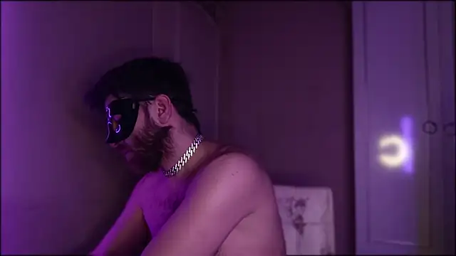 Snapshot of Bullish chatting on February 3, 2025, 7:42 pm Bullish online show from February 3, 2025, 7:42 pm