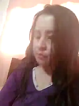 latinfemale online show from December 15, 2024, 8:04 pm