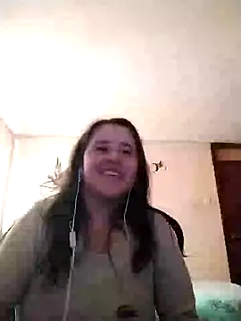 latinfemale online show from December 26, 2024, 9:58 pm
