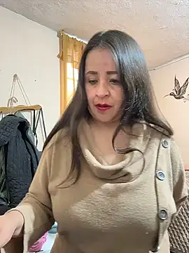 latinfemale online show from January 11, 2026, 9:31 pm