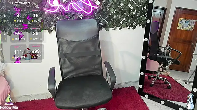 DestinyHills online show from December 1, 2025, 12:10 pm