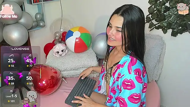 DestinyHills online show from March 11, 2026, 12:11 pm