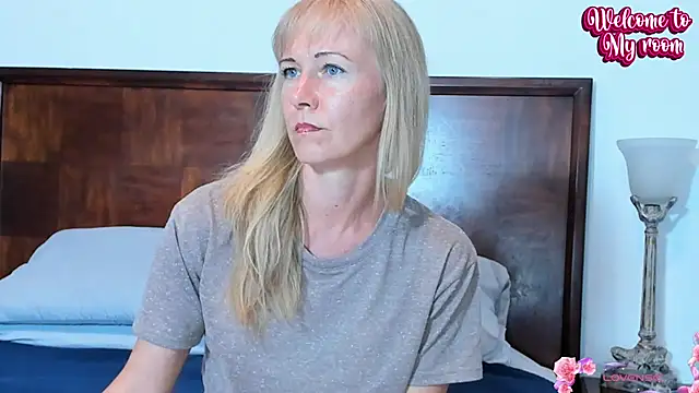 Christine 35 online show from January 7, 2025, 4:16 pm