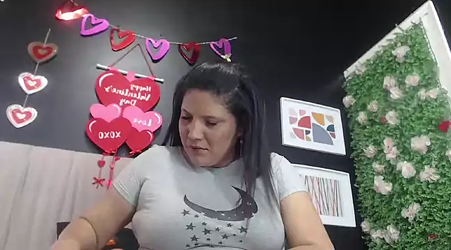 Sharloth milf online show from February 16, 2025, 3:48 pm