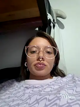 Snapshot of linda-schmidt chatting on January 2, 2025, 10:22 pm linda-schmidt online show from January 2, 2025, 10:22 pm