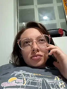 Snapshot of linda-schmidt chatting on January 5, 2025, 4:04 am linda-schmidt online show from January 5, 2025, 4:04 am