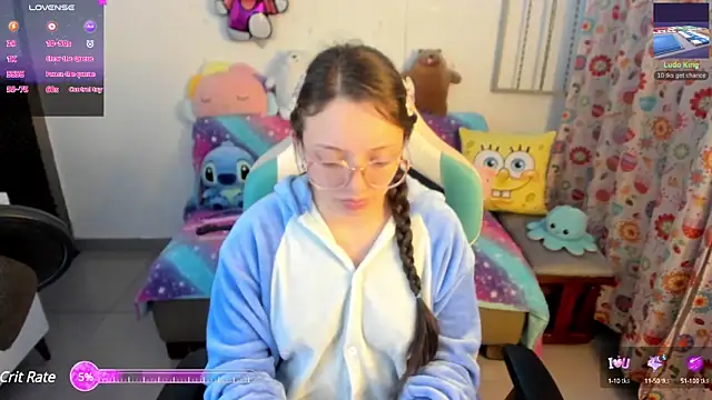 Snapshot of linda-schmidt chatting on January 29, 2025, 2:51 am linda-schmidt online show from January 29, 2025, 2:51 am