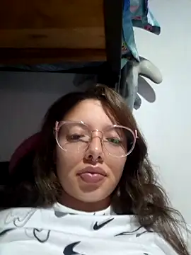 Snapshot of linda-schmidt chatting on March 1, 2025, 12:39 am linda-schmidt online show from March 1, 2025, 12:39 am