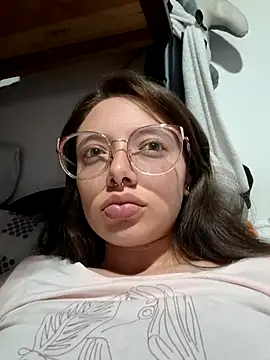 Snapshot of linda-schmidt chatting on September 20, 2025, 11:28 pm linda-schmidt online show from September 20, 2025, 11:28 pm