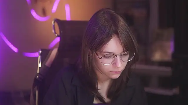 alyssa sweet online show from March 5, 2026, 4:41 am