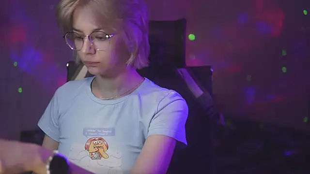 alyssa sweet online show from May 7, 2026, 4:40 am