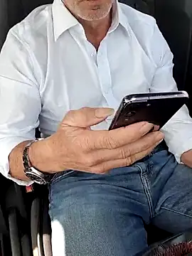 giorgio481510 online show from February 28, 2025, 9:47 am