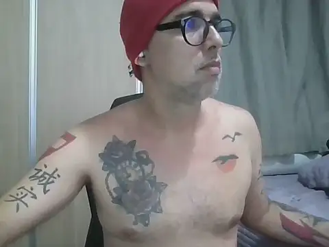 Snapshot of Brino-Nandes chatting on November 12, 2025, 2:45 am Brino-Nandes online show from November 12, 2025, 2:45 am