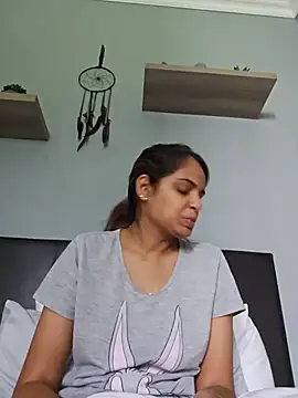 DirtySnowball69 online show from May 11, 2026, 7:36 am