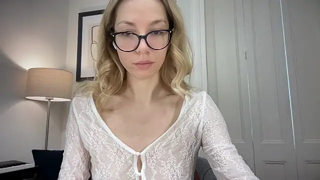 Cutensadistic online show from December 14, 2024, 10:56 am