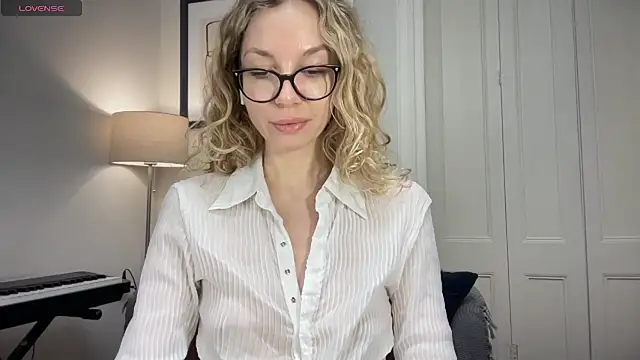 Cutensadistic online show from January 16, 2025, 6:59 pm