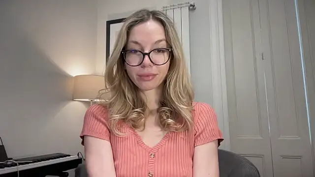 Cutensadistic online show from January 22, 2025, 12:06 pm