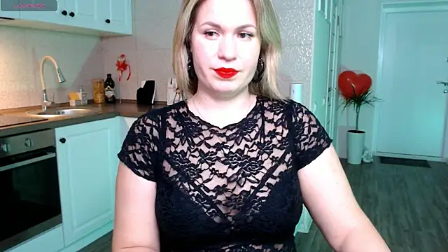 Snapshot of HotTiffani chatting on February 28, 2025, 1:47 pm HotTiffani online show from February 28, 2025, 1:47 pm