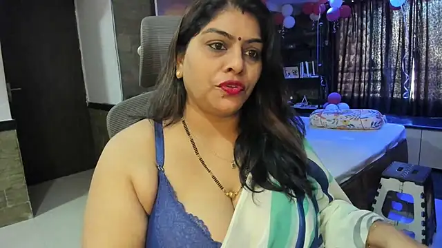 Snapshot of tarivishu23 chatting on February 18, 2025, 4:26 am tarivishu23 online show from February 18, 2025, 4:26 am