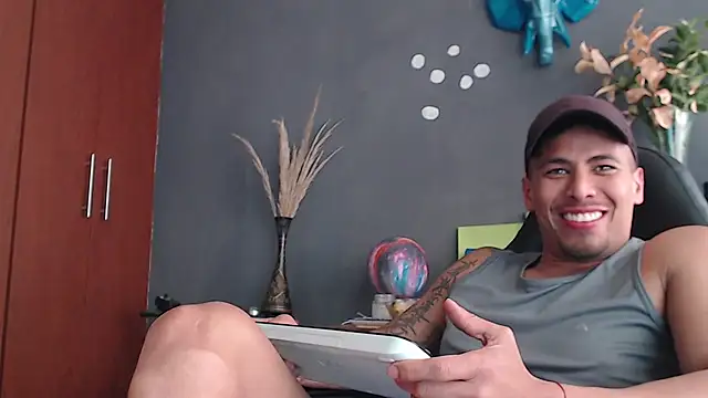 Snapshot of geirge_teacherxx chatting on January 12, 2025, 8:14 pm geirge teacherxx online show from January 12, 2025, 8:14 pm