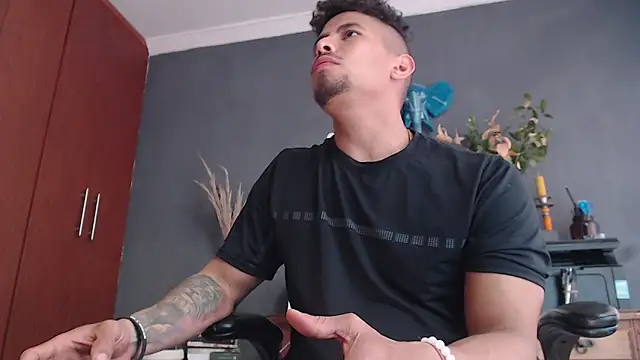 Snapshot of geirge_teacherxx chatting on March 17, 2025, 8:30 pm geirge teacherxx online show from March 17, 2025, 8:30 pm