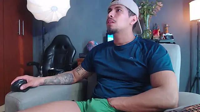 Snapshot of geirge_teacherxx chatting on November 4, 2025, 9:58 pm geirge teacherxx online show from November 4, 2025, 9:58 pm