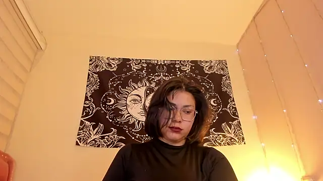 Snapshot of Karol_karoline chatting on February 2, 2025, 5:59 pm Karol karoline online show from February 2, 2025, 5:59 pm