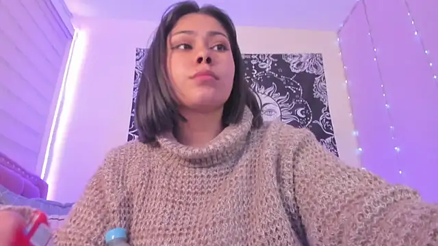 Snapshot of Karol_karoline chatting on March 13, 2025, 9:37 pm Karol karoline online show from March 13, 2025, 9:37 pm