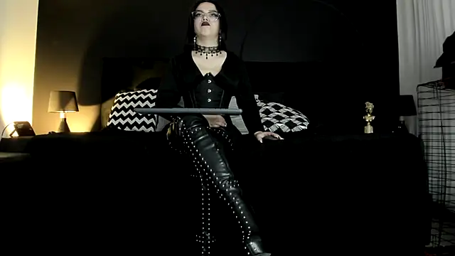  Jade 16 online show from January 18, 2025, 5:48 pm