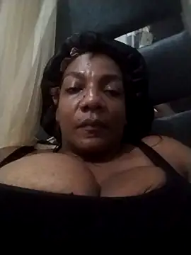 Snapshot of ShakeBigAss chatting on March 22, 2026, 6:17 am ShakeBigAss online show from March 22, 2026, 6:17 am